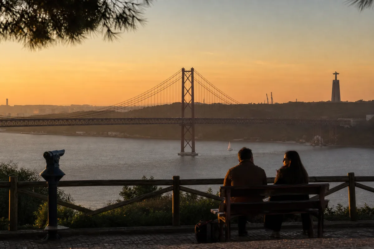 Ponte 25 de Abril sobre o Tejo